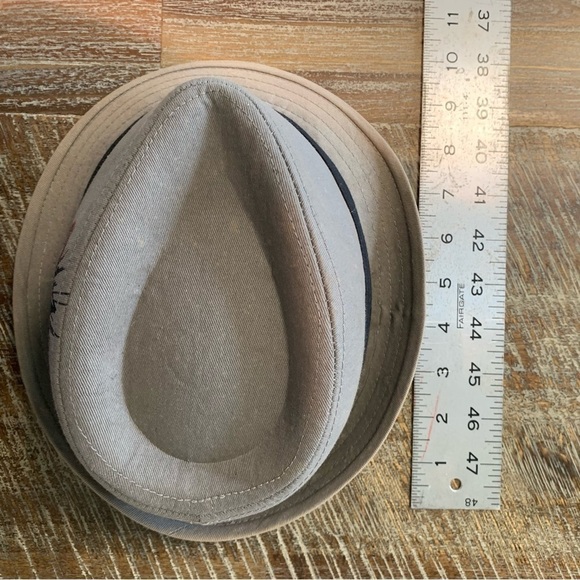 Y2K Fedora - Picture 6 of 8